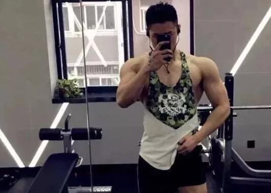 喜欢上了经常一起的体育生好兄弟!!!-51虹马