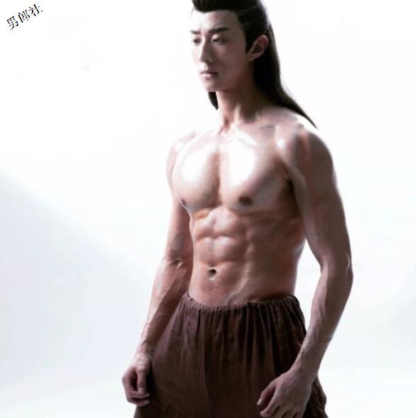 看点∣酷似"吴尊"的退役兵哥变网红硬汉，强大腱子肉身材帅你一脸！ - 51虹马