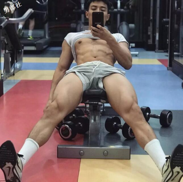 189肌肉版茺气娃娃，man男帅气姿势还很多~ - 51虹马