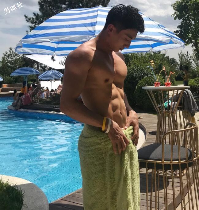 189肌肉版茺气娃娃，man男帅气姿势还很多~ - 51虹马