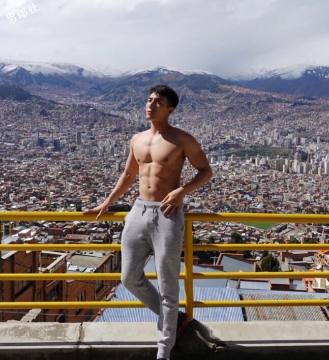 189肌肉版茺气娃娃，man男帅气姿势还很多~ - 51虹马