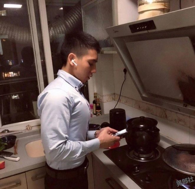 帅哥 你男友来了~ - 51虹马