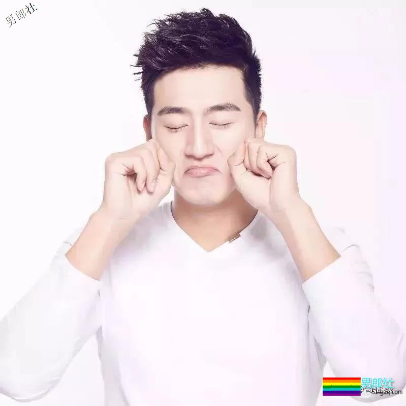 看点∣185大长腿帅气男模，自带一身腱子肉，跨界拍片被封天菜男神！ - 51虹马