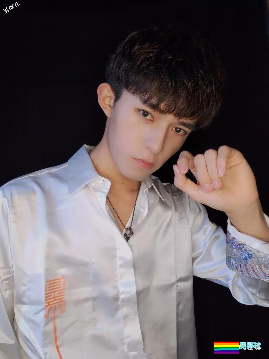 帅哥∣帅气可爱又会撩的小奶狗,又一个小哥哥藏不住了!--乔佳乐 - 51虹马 帅哥∣帅气可爱又会撩的小奶狗,又一个小哥哥藏不住了!--乔佳乐 - 51虹马