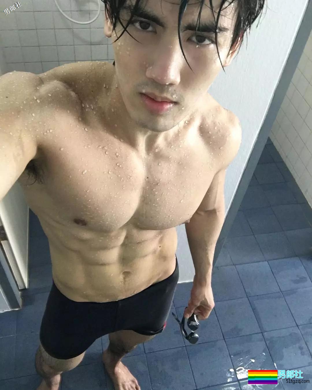 刚刚，多名摄影师被爆把人P太大 - 51虹马