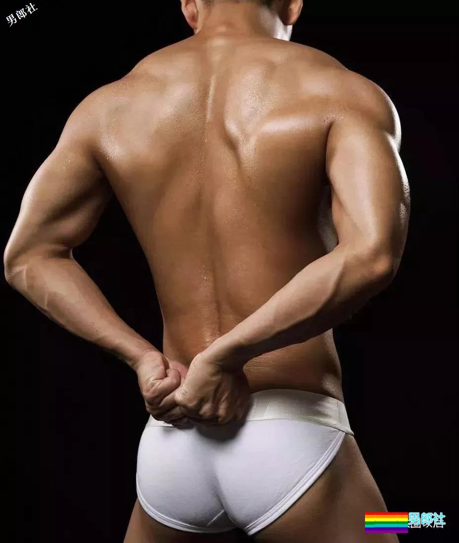 大胸肌体育生自带翘臀 - 51虹马