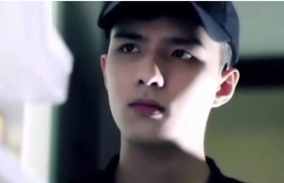 三个男人的故事，男孩BF出轨身亡，男孩模仿男友接近小3 - 51虹马