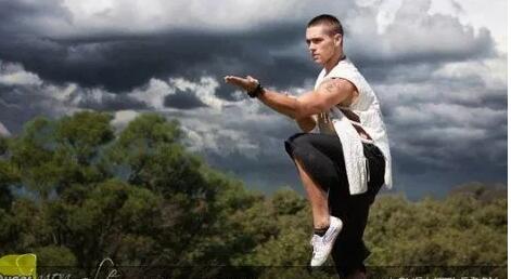 DNA男模千里少林学功夫，回国后竟然.... - 51虹马