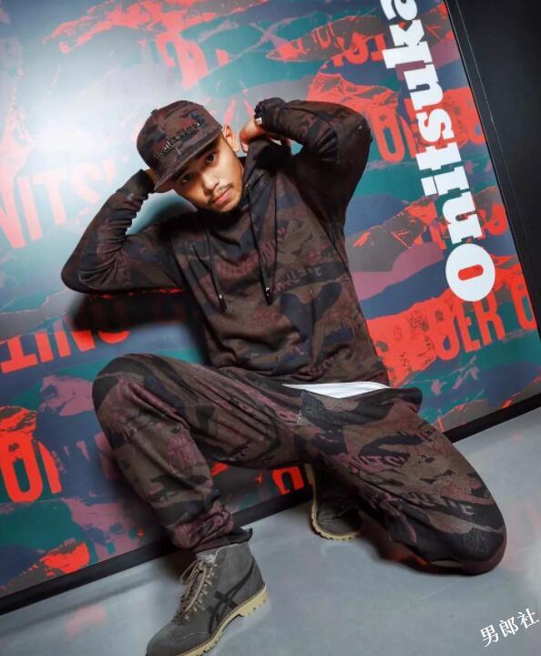 岛国当红Gogoboy被传退休,上位头牌竟是这小狼狗? - 51虹马 岛国当红Gogoboy被传退休,上位头牌竟是这小狼狗? - 51虹马