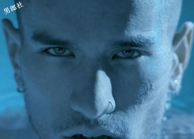 《M/M》：一场充斥着肉欲的意识流幻想 - 51虹马