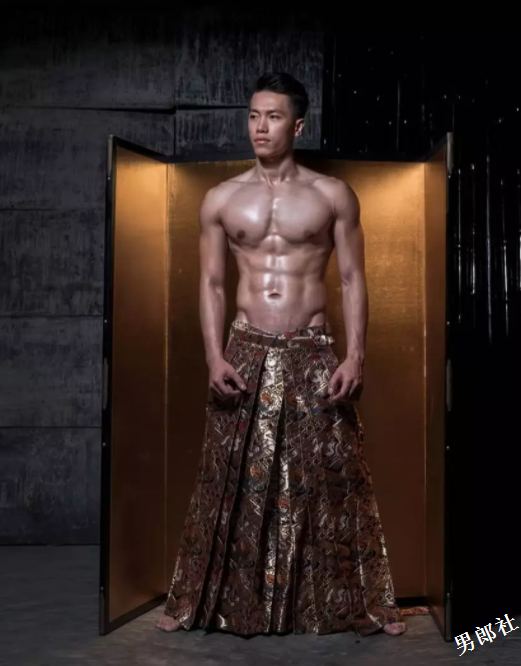 颜高活好条儿顺，摄影师都忍不住摸了一下屏幕！ - 51虹马