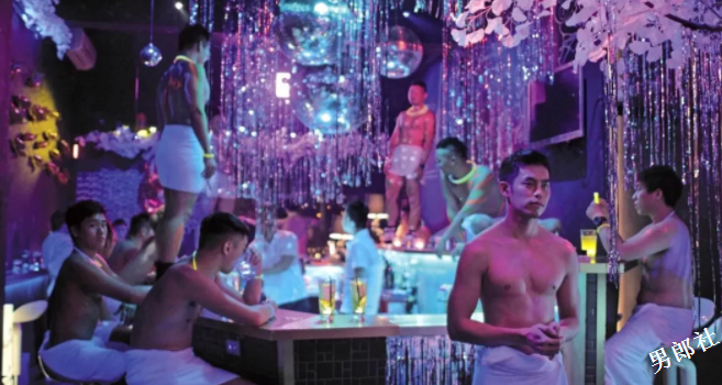 名媛鲜肉撕逼抢男人！限制级同志版《红楼梦》上映 - 51虹马