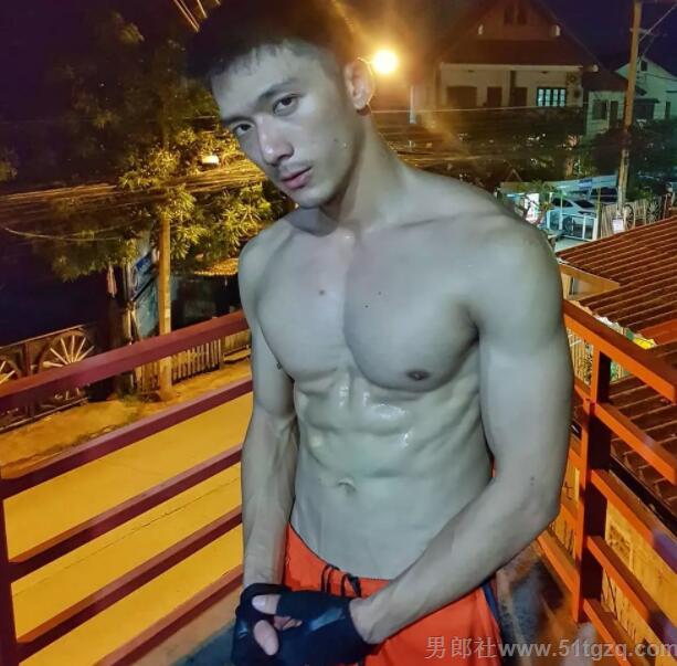 泰国网红一姐iknotus出家了！为了红他曾下海拍片 - 51虹马