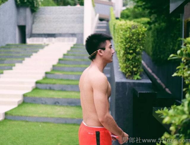 泰国网红一姐iknotus出家了！为了红他曾下海拍片 - 51虹马