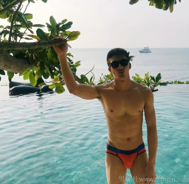 泰国网红一姐iknotus出家了!为了红他曾下海拍片 - 51虹马 泰国网红一姐iknotus出家了!为了红他曾下海拍片 - 51虹马