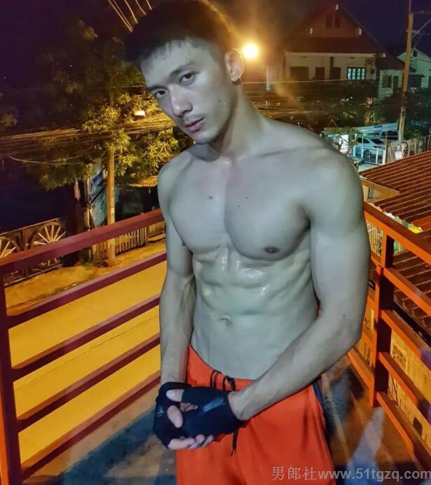 泰国网红一姐iknotus出家了！为了红他曾下海拍片 - 51虹马