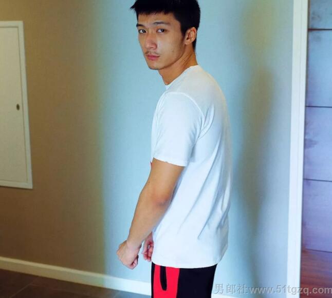 泰国网红一姐iknotus出家了！为了红他曾下海拍片 - 51虹马