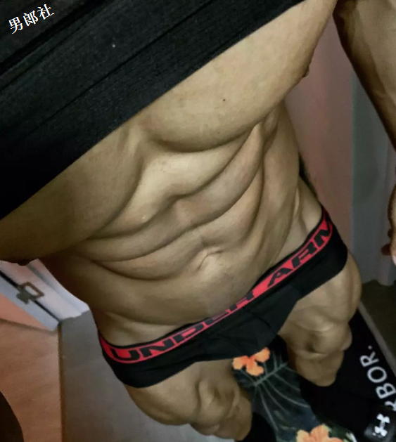 上海队长火了！巧克力肌肉又猛又刚，ins私照一身羞耻好料！ - 51虹马