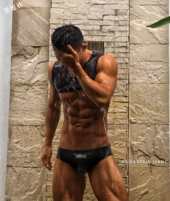 上海队长火了！巧克力肌肉又猛又刚，ins私照一身羞耻好料！ - 51虹马