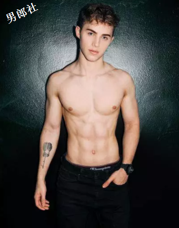 肌肉双胞胎Gay网红为了抢男人吵架！ - 51虹马