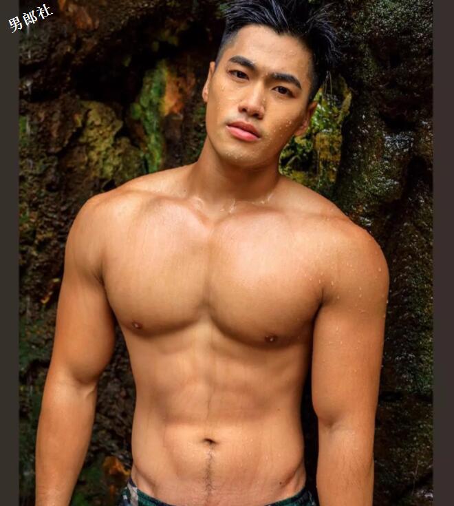 林育群的男友？肌肉教练去参加台湾同志游行 - 51虹马