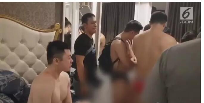 突发：同志私密趴22名肌肉名媛仅穿内裤被抓 - 51虹马