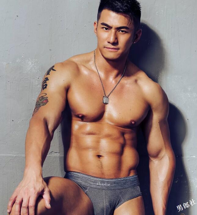 与名媛同游曼谷的天菜大叔难不成是0？网友评价亮了！ - 51虹马