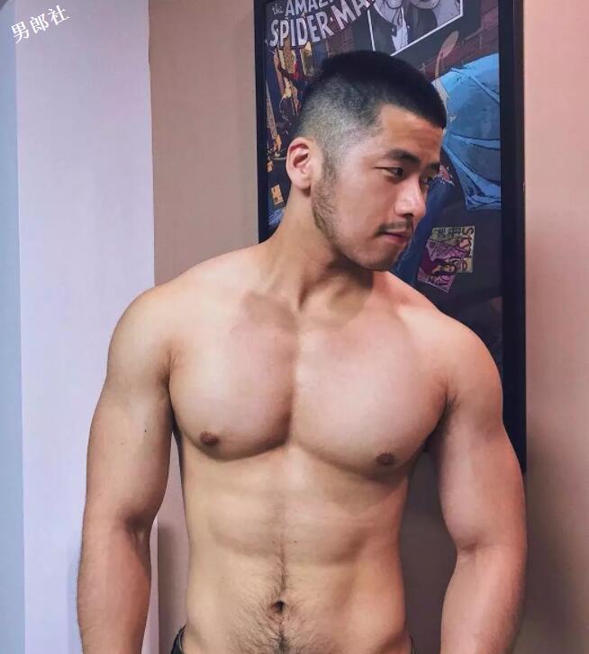 腹毛旺盛Man到爆？他是新晋名媛TOP1？ - 51虹马