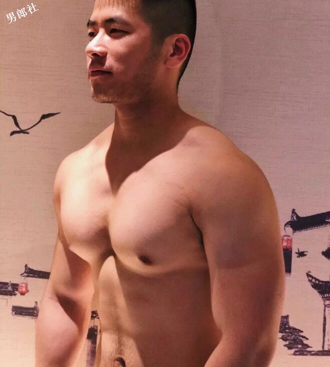 腹毛旺盛Man到爆？他是新晋名媛TOP1？ - 51虹马