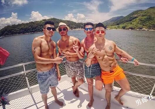 与名媛同游曼谷的天菜大叔难不成是0？网友评价亮了！ - 51虹马