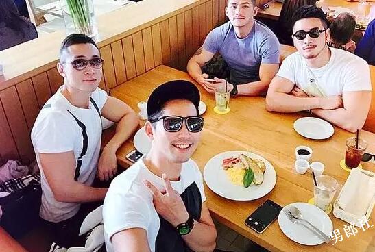 与名媛同游曼谷的天菜大叔难不成是0？网友评价亮了！ - 51虹马