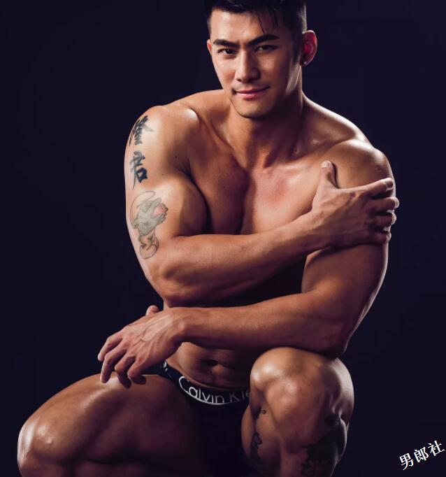 与名媛同游曼谷的天菜大叔难不成是0？网友评价亮了！ - 51虹马