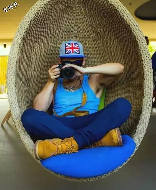 大器肌肉帅哥湿身海边 狼狗诱惑是大还是小 - 51虹马