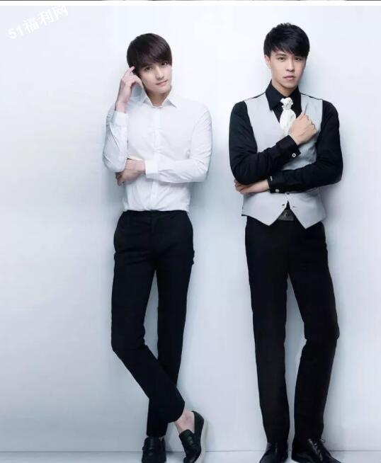 和裸身大屌肌肉男一起照相是一种什么样的体验? - 51虹马 和裸身大屌肌肉男一起照相是一种什么样的体验? - 51虹马