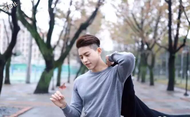 天菜男模浴照勾人，被摄影师疯狂邀约 - 51虹马