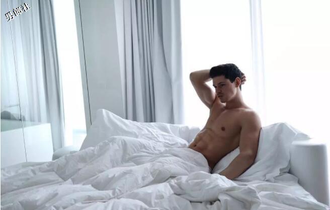 天菜医生自爆与双胞胎同行，让兄弟二人痛成尖叫鸡？ - 51虹马