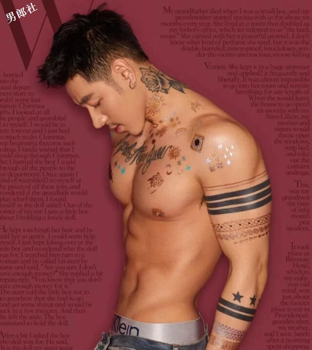 看点∣天菜尤物翘臀腹肌，筋肉摄影师不爱穿衣只爱脫！ - 51虹马