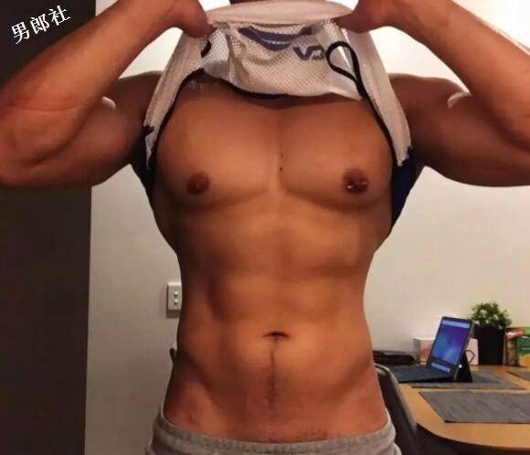 他的乳钉真的太Sexy！ - 51虹马