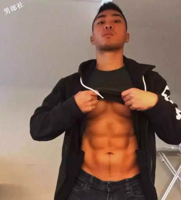 他的乳钉真的太Sexy！ - 51虹马