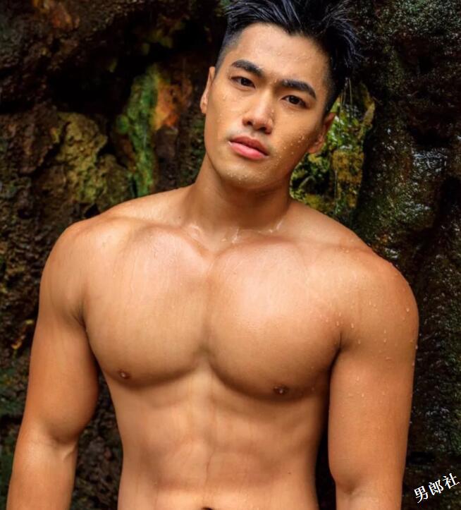 憨直大胸肌小狼狗，野性筋霸露天写真太惹火，让人食欲大开！ - 51虹马