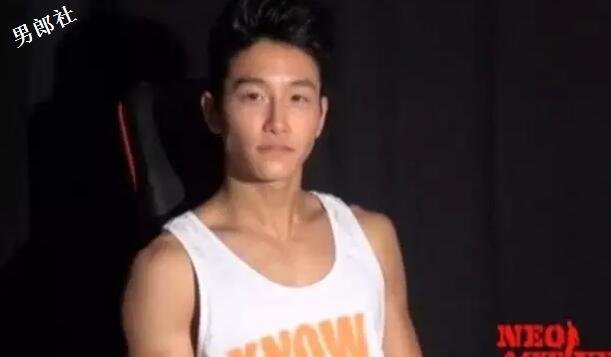 帅气岛国天菜被解约 只因下海视频太诱人 - 51虹马