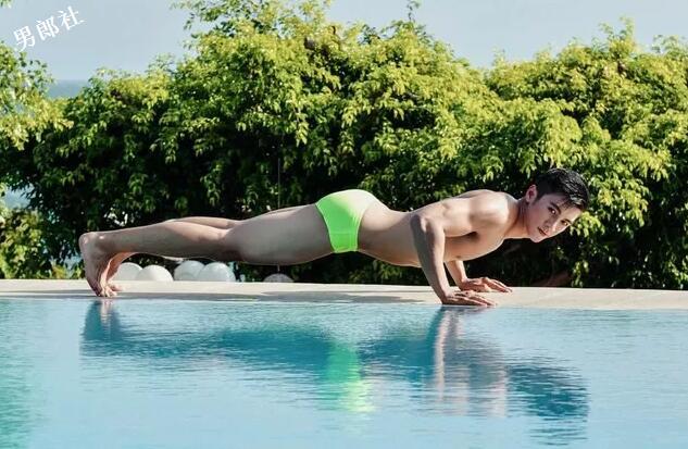 帅哥模特泳池写真集 - 51虹马