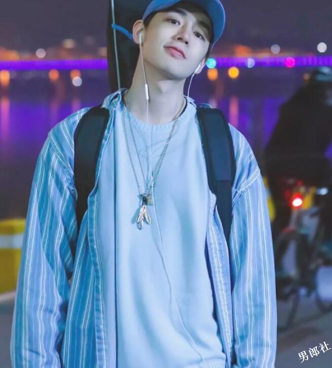 帅哥∣帅气有腹肌的篮球队长,果冻唇篮球小哥哥让你无法入睡!--吴承焕 - 51虹马 帅哥∣帅气有腹肌的篮球队长,果冻唇篮球小哥哥让你无法入睡!--吴承焕 - 51虹马