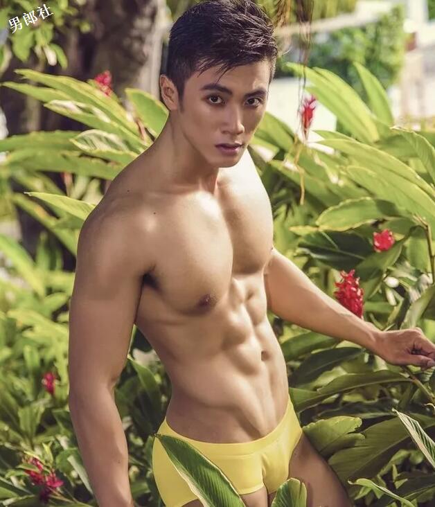 帅哥模特泳池写真集 - 51虹马