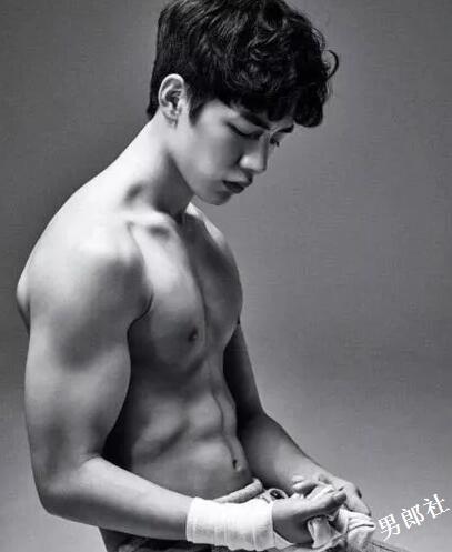 帅哥∣帅气有腹肌的篮球队长,果冻唇篮球小哥哥让你无法入睡!--吴承焕 - 51虹马 帅哥∣帅气有腹肌的篮球队长,果冻唇篮球小哥哥让你无法入睡!--吴承焕 - 51虹马