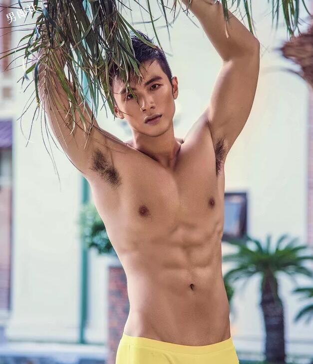 帅哥模特泳池写真集 - 51虹马