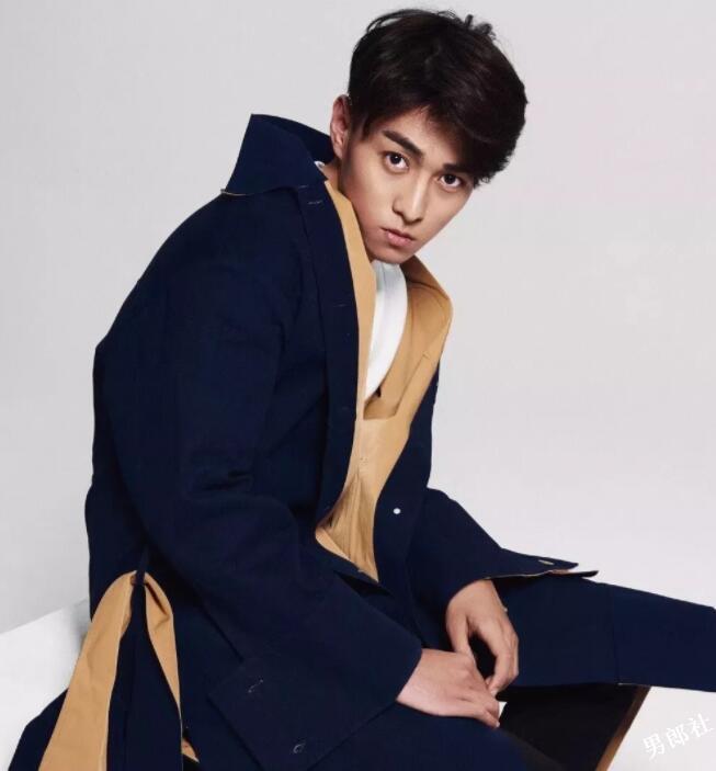 帅哥∣浓眉大眼帅气十足的小奶狗，又可爱又暖又皮的小哥哥！－－朱超艺 - 51虹马