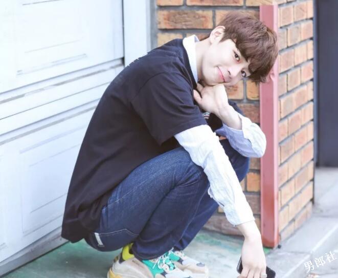 帅哥∣帅气有腹肌的篮球队长,果冻唇篮球小哥哥让你无法入睡!--吴承焕 - 51虹马 帅哥∣帅气有腹肌的篮球队长,果冻唇篮球小哥哥让你无法入睡!--吴承焕 - 51虹马