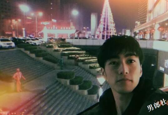 帅哥∣浓眉大眼帅气十足的小奶狗，又可爱又暖又皮的小哥哥！－－朱超艺 - 51虹马