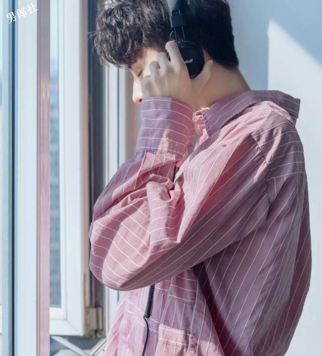 帅哥∣干净舒朗的帅气少年，看一眼就心动的男孩子！ - 51虹马